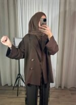 Veste croisée chocolat pour femme avec boutons bijoux