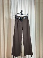 Pantalon large marron foncé suspendu avec ceinture noire — Mesdames Akbelles